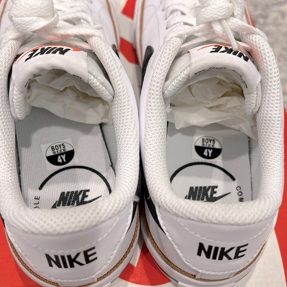 ❤️Nike Court Legacy Low (GS) White/Black/ Desert in Size 4 - Picture 4 of 8